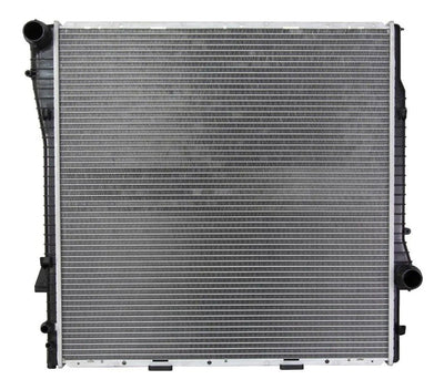 radiador del motor marca Nissen
